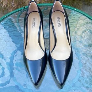 Michael Kors Black Leather Pumps Size 6.5 M